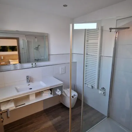 Schwarzer Adler - Garni