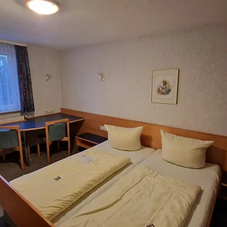 فندق Schwarzer Adler - Garni 3*