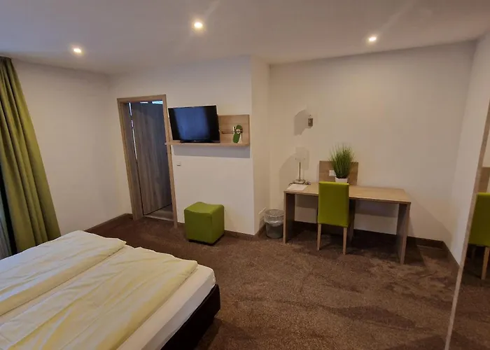 Hotell Schwarzer Adler - Garni